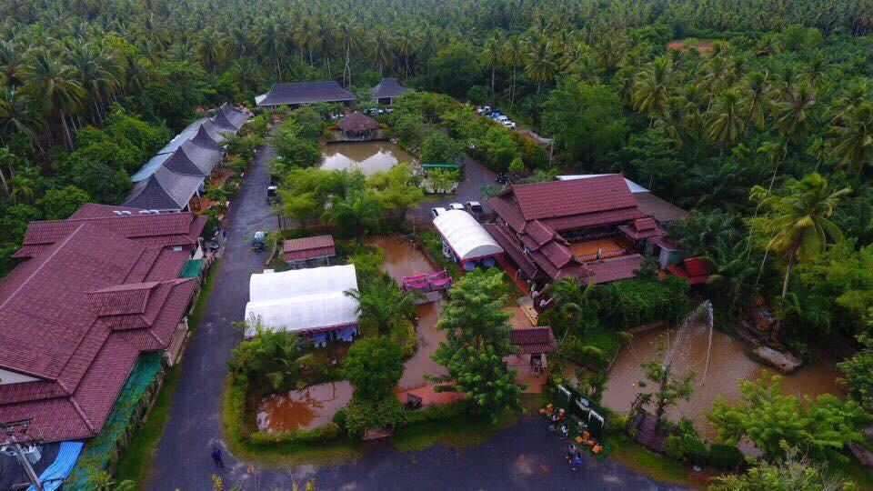 Ruean Thai Nai Bang By Pansak Resort Surat Thani Exterior foto