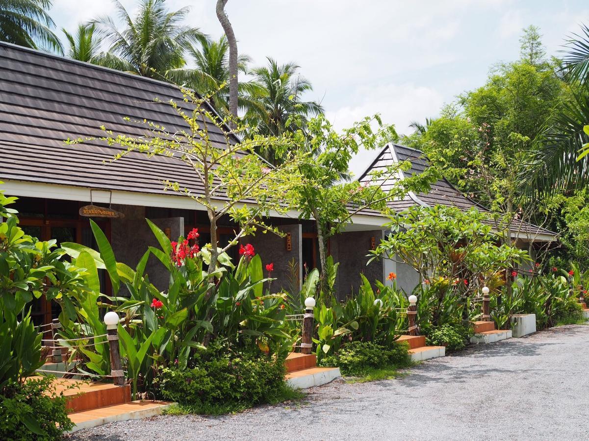 Ruean Thai Nai Bang By Pansak Resort Surat Thani Exterior foto